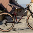 Superior XF 9.9 Team Gloss Red Carbon / Black