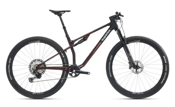 Superior XF 9.5 Team Gloss Red Carbon / Black